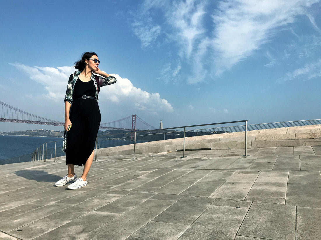 Seasonal Transitions: Dressing with Adaptability